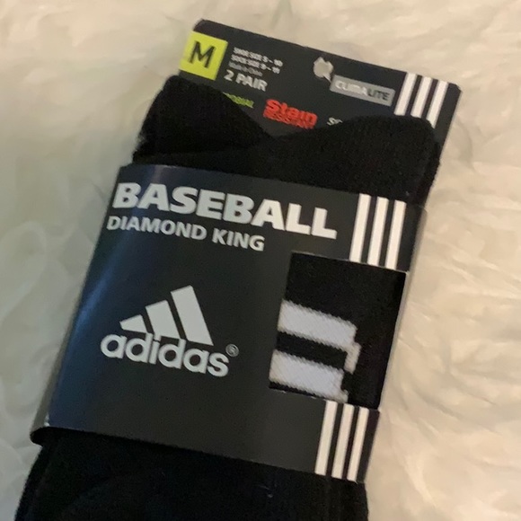 NWT 2 Pair Adidas Mens Baseball Socks Size Med - Picture 2 of 4